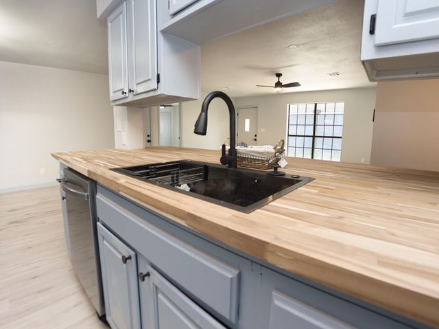 2227 Willow Lane, Miami, OK 74354