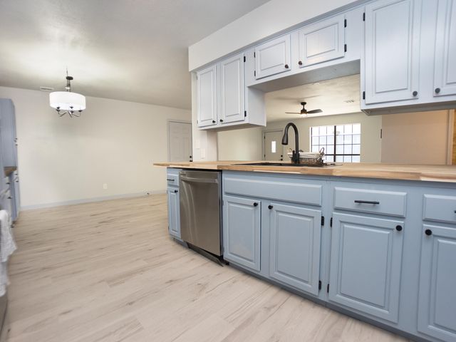 2227 Willow Lane, Miami, OK 74354