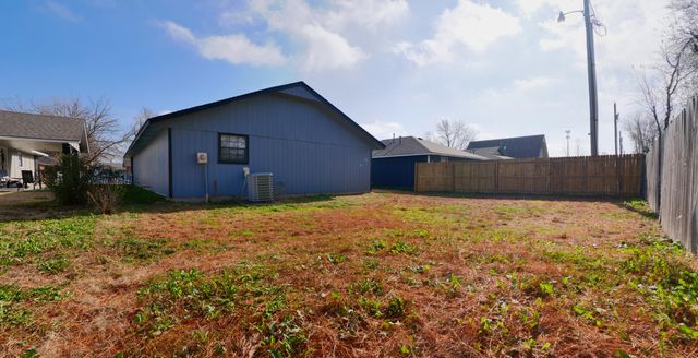 2227 Willow Lane, Miami, OK 74354