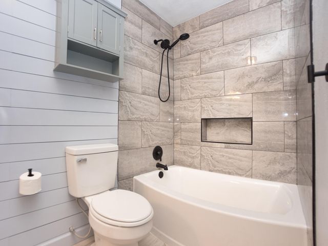 2227 Willow Lane, Miami, OK 74354