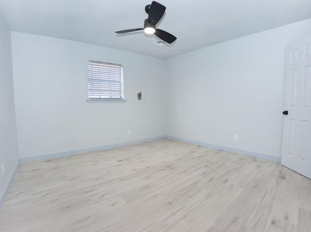 2227 Willow Lane, Miami, OK 74354