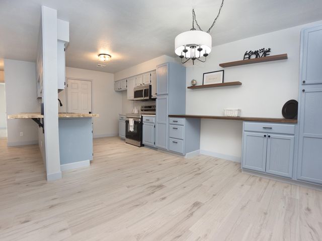 2227 Willow Lane, Miami, OK 74354