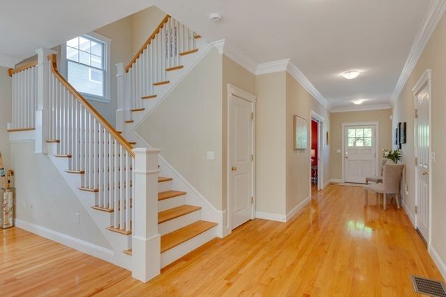 39 Lawton Rd, Needham, MA 02492