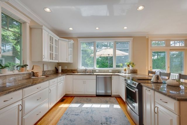 39 Lawton Rd, Needham, MA 02492
