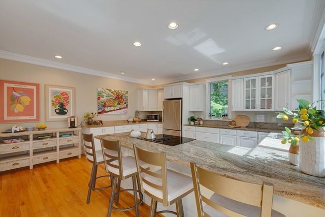 39 Lawton Rd, Needham, MA 02492