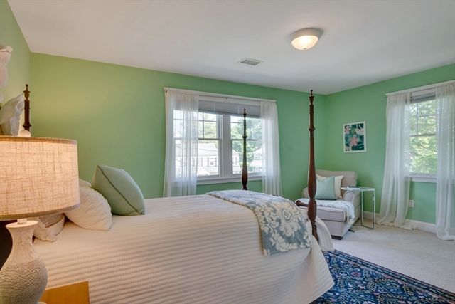 39 Lawton Rd, Needham, MA 02492