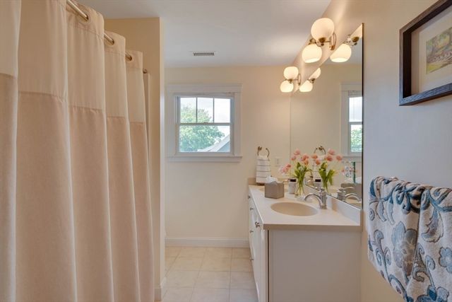 39 Lawton Rd, Needham, MA 02492