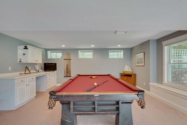39 Lawton Rd, Needham, MA 02492