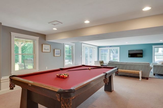 39 Lawton Rd, Needham, MA 02492