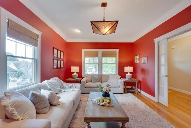 39 Lawton Rd, Needham, MA 02492