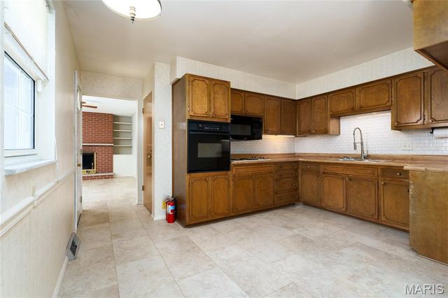3300 Colgate Place, Granite City, IL 62040