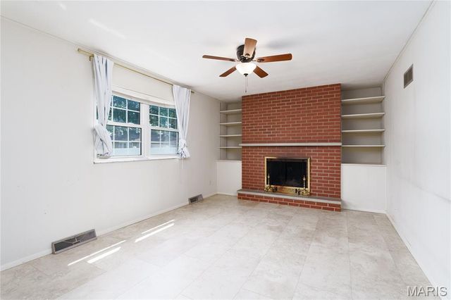 3300 Colgate Place, Granite City, IL 62040