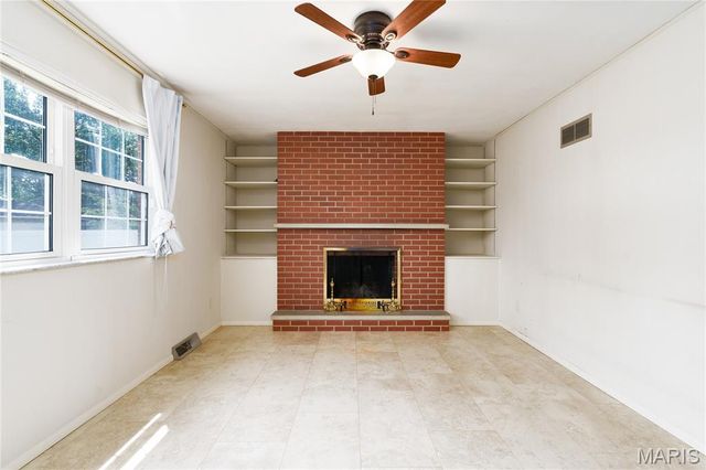 3300 Colgate Place, Granite City, IL 62040