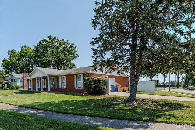 3300 Colgate Place, Granite City, IL 62040