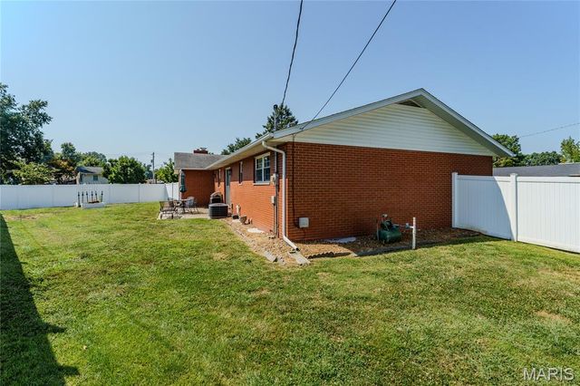 3300 Colgate Place, Granite City, IL 62040