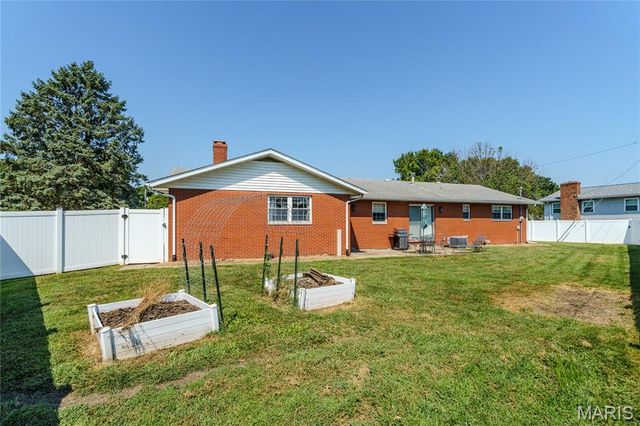 3300 Colgate Place, Granite City, IL 62040