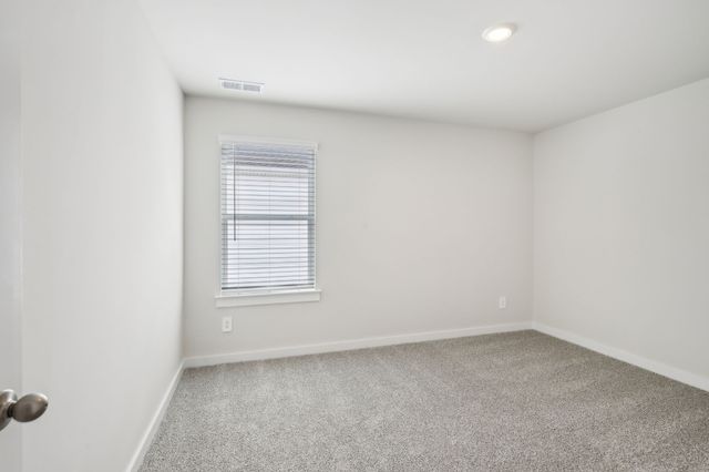 8340 Marchwood Blvd, Antioch, TN 37013