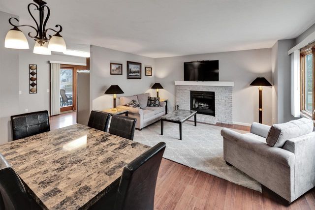 954 Hemlock Drive, Verona, WI 53593