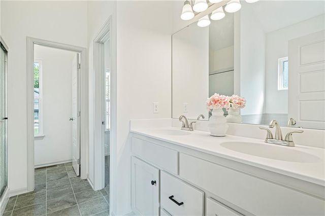 6013 NE 118th Street, Kansas City, MO 64156