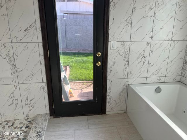 1923 W Nopal Circle, Mesa, AZ 85202