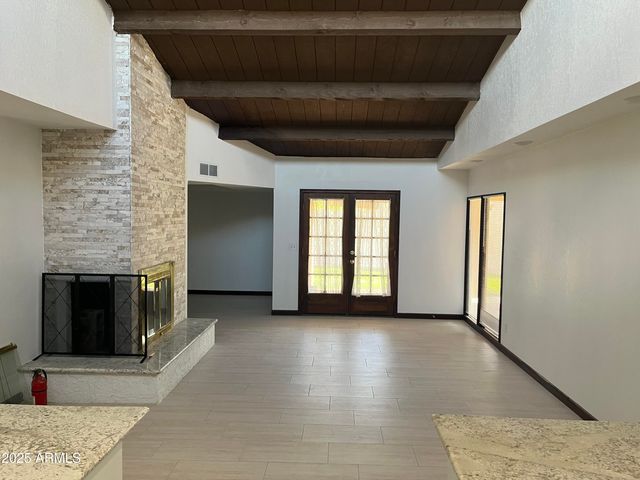 1923 W Nopal Circle, Mesa, AZ 85202