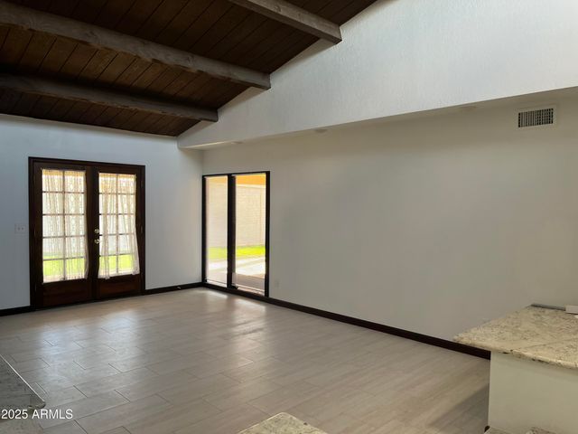 1923 W Nopal Circle, Mesa, AZ 85202