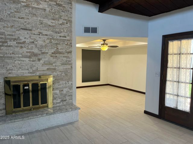 1923 W Nopal Circle, Mesa, AZ 85202