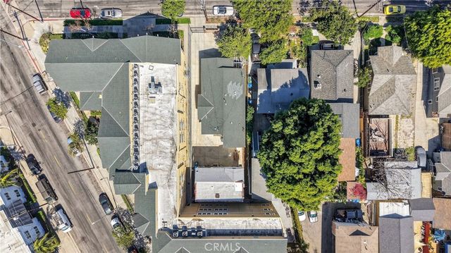 3538 London, Los Angeles, CA 90026