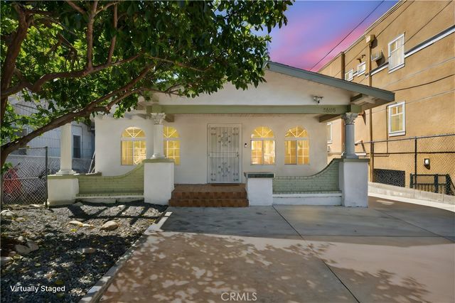 3538 London, Los Angeles, CA 90026