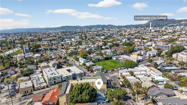 3538 London, Los Angeles, CA 90026