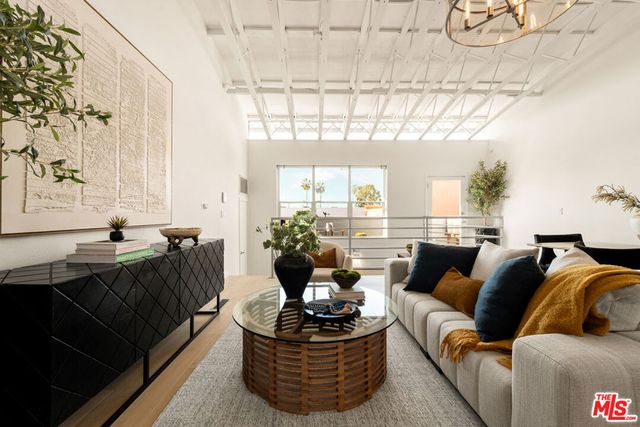 630 Rose Avenue 5, Venice, CA 90291