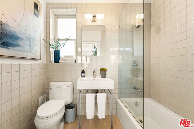 630 Rose Avenue 5, Venice, CA 90291