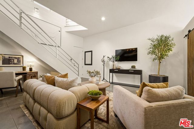 630 Rose Avenue 5, Venice, CA 90291