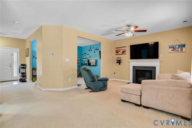 13612 Green Spire Cir, Chester, VA 23836