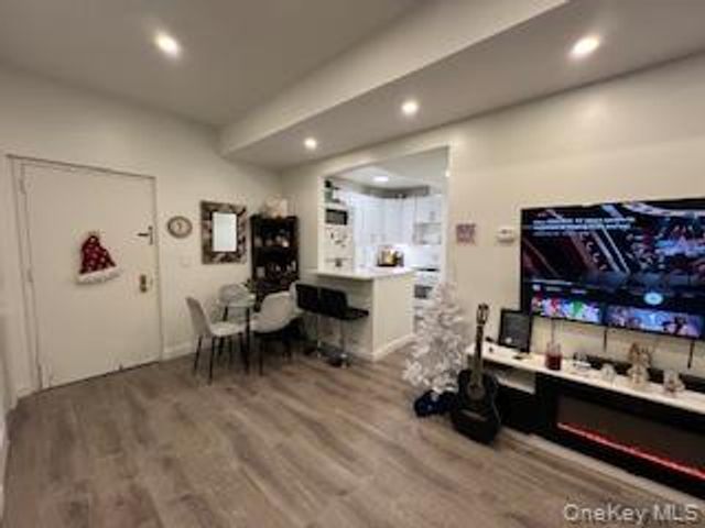 1250 North Avenue 106, New Rochelle, NY 10804