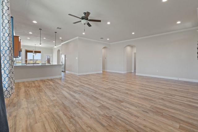 201 Hughes Lane, Grandview, TX 76050