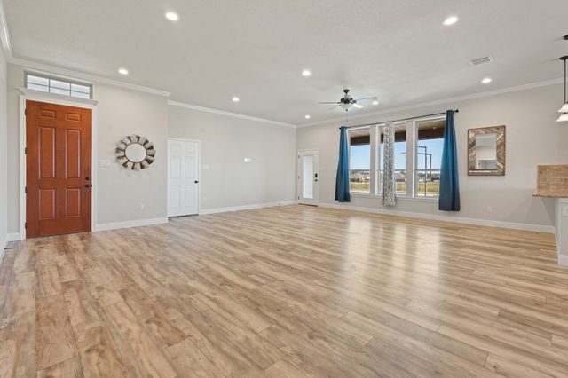 201 Hughes Lane, Grandview, TX 76050