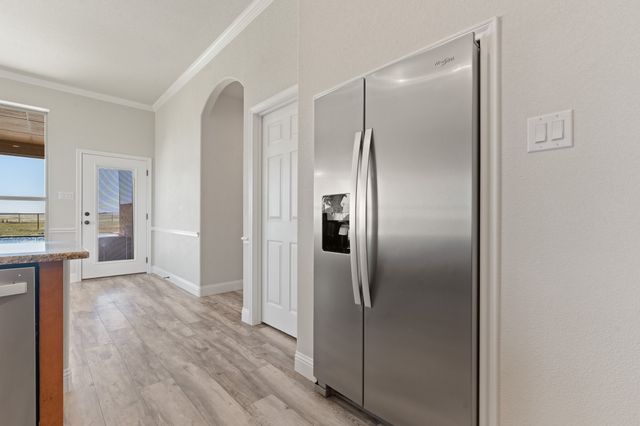 201 Hughes Lane, Grandview, TX 76050