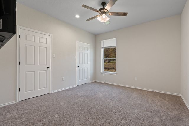 201 Hughes Lane, Grandview, TX 76050