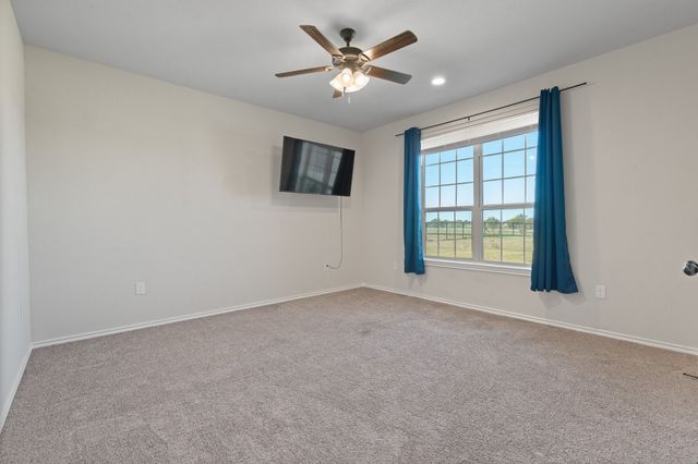 201 Hughes Lane, Grandview, TX 76050