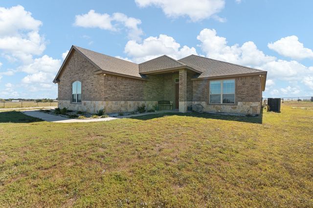 201 Hughes Lane, Grandview, TX 76050
