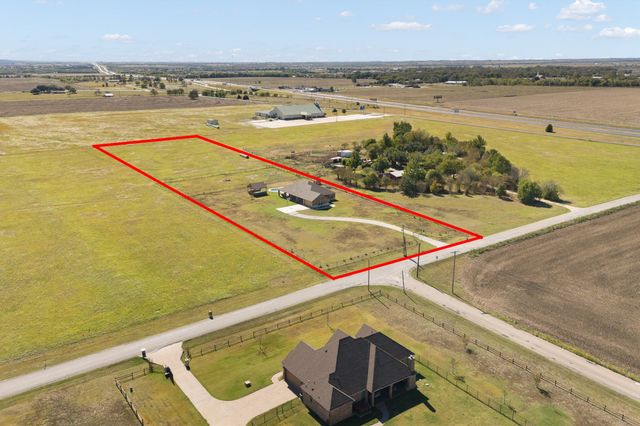 201 Hughes Lane, Grandview, TX 76050