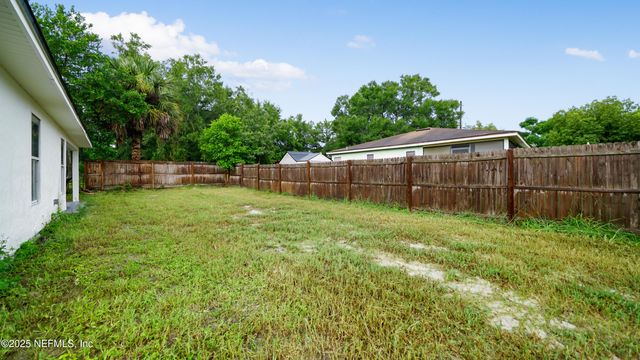 9203 DANVILLE Avenue, Jacksonville, FL 32208