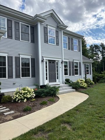 41 Clapp Rd, Rochester, MA 02770