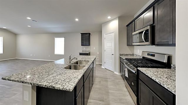 2513 Billie Lane, Yukon, OK 73099