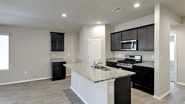 2513 Billie Lane, Yukon, OK 73099