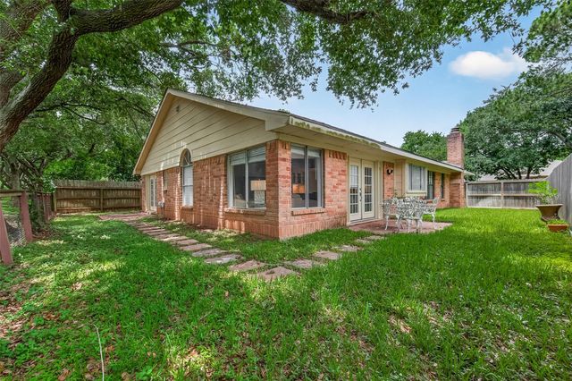 3311 Larkwood Lane, Sugar Land, TX 77479