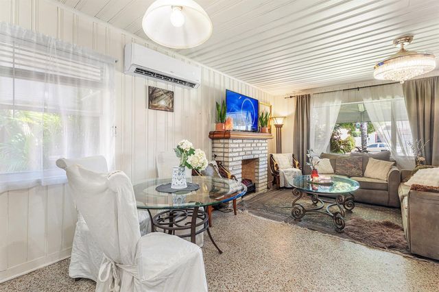 418 Kern Street, West Palm Beach, FL 33405