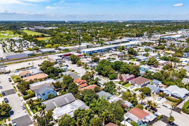 418 Kern Street, West Palm Beach, FL 33405