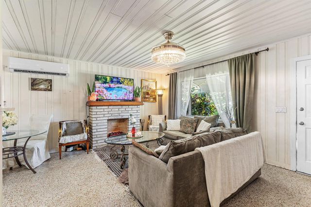 418 Kern Street, West Palm Beach, FL 33405